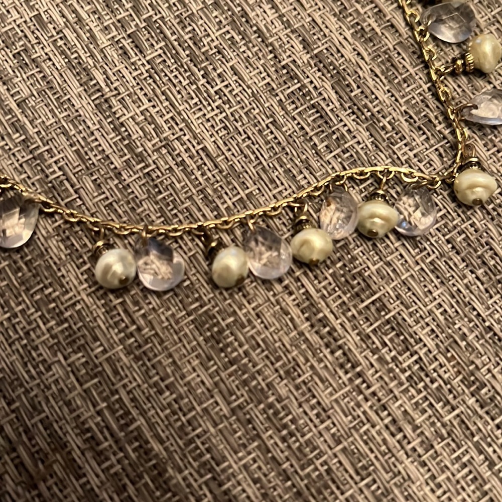 Flower Necklaces - Picture 5 of 9